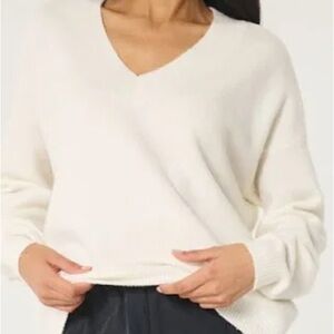 Luxury Italian Made Silk and Mohair V-Neck Sweater in Cream